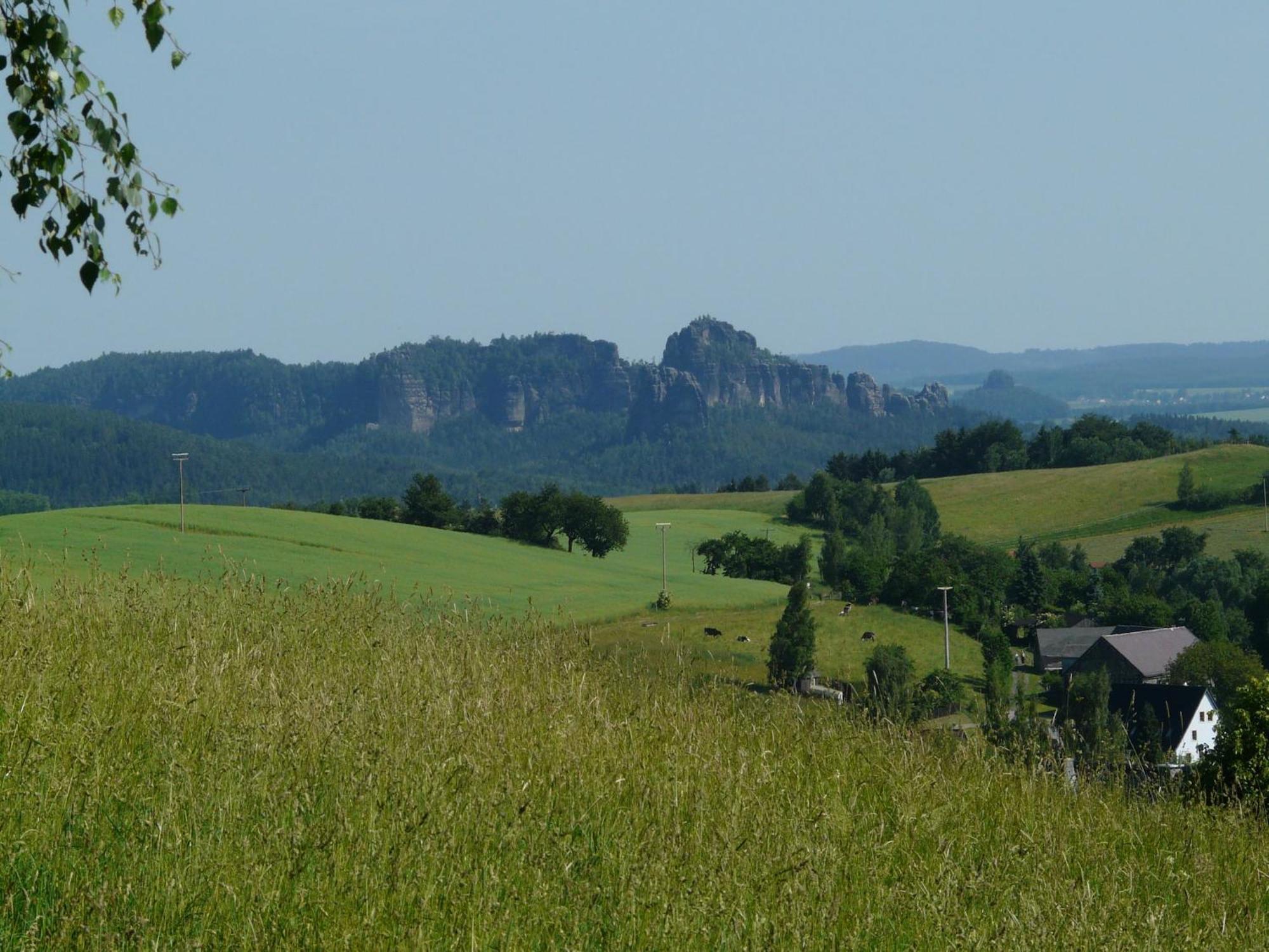 Charming Holiday Home In Hohnstein Ot Lohsdorf Buitenkant foto